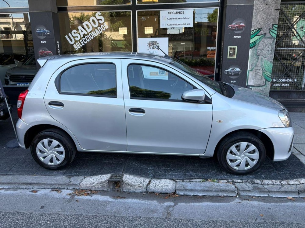 Toyota Etios X — foto 15
